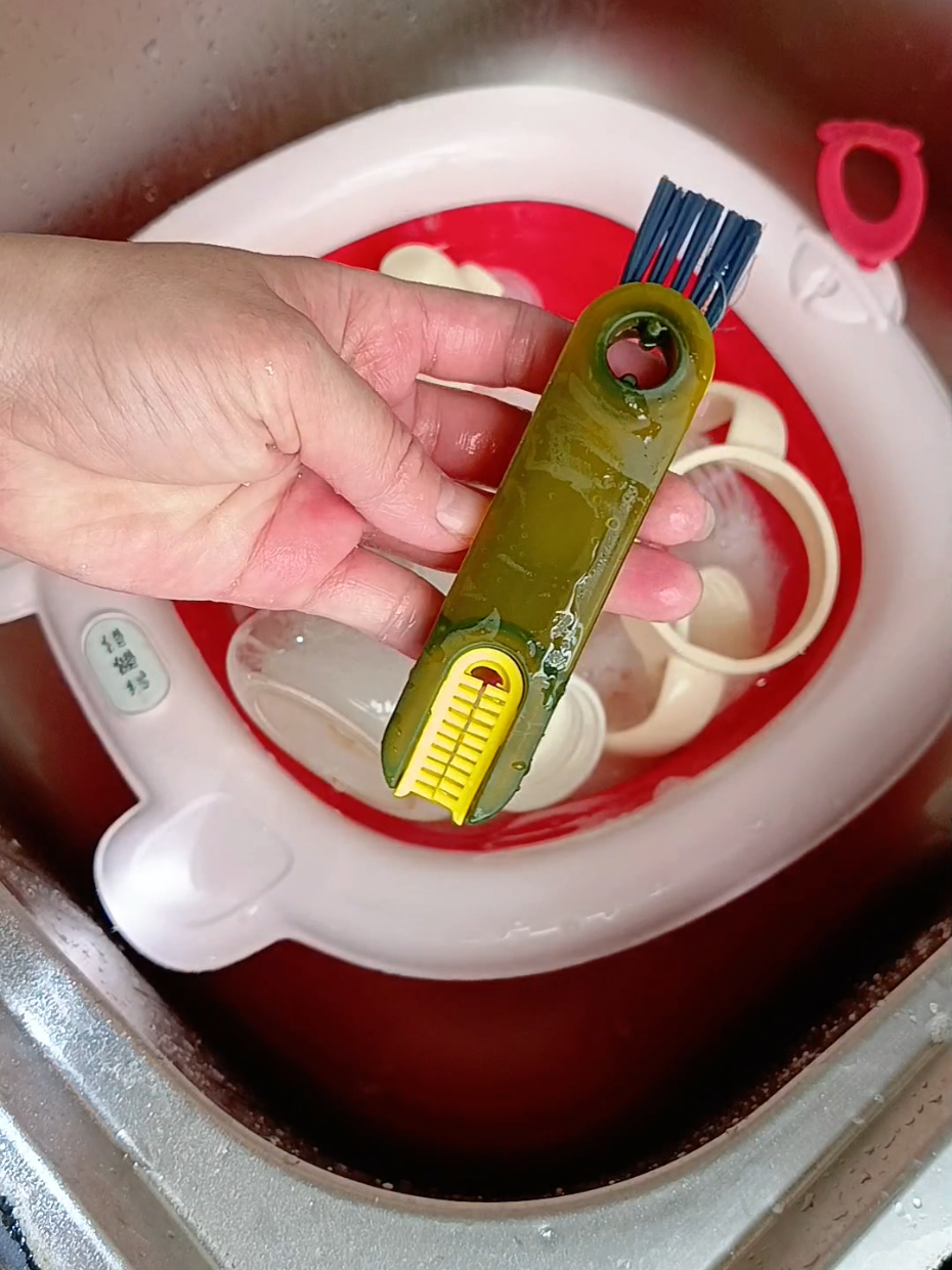 cọ 3in1 vừa rẻ vừa tiện cọ đc nhiều ngóc ngách nhỏ nè#trasuannhien #co3in1 #coruabinhsua #codanang 