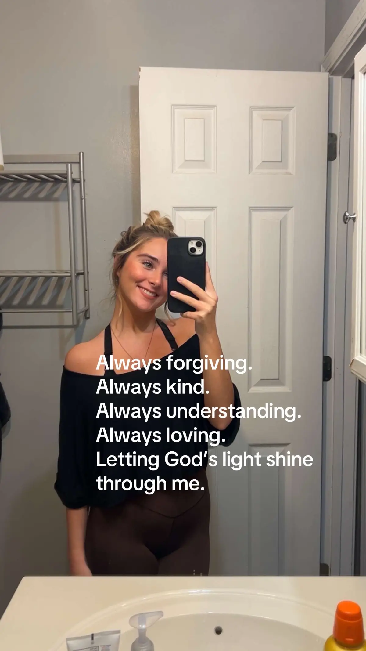 Be the reason someone sees God’s love. #foryoupage #christiantiktok #God 