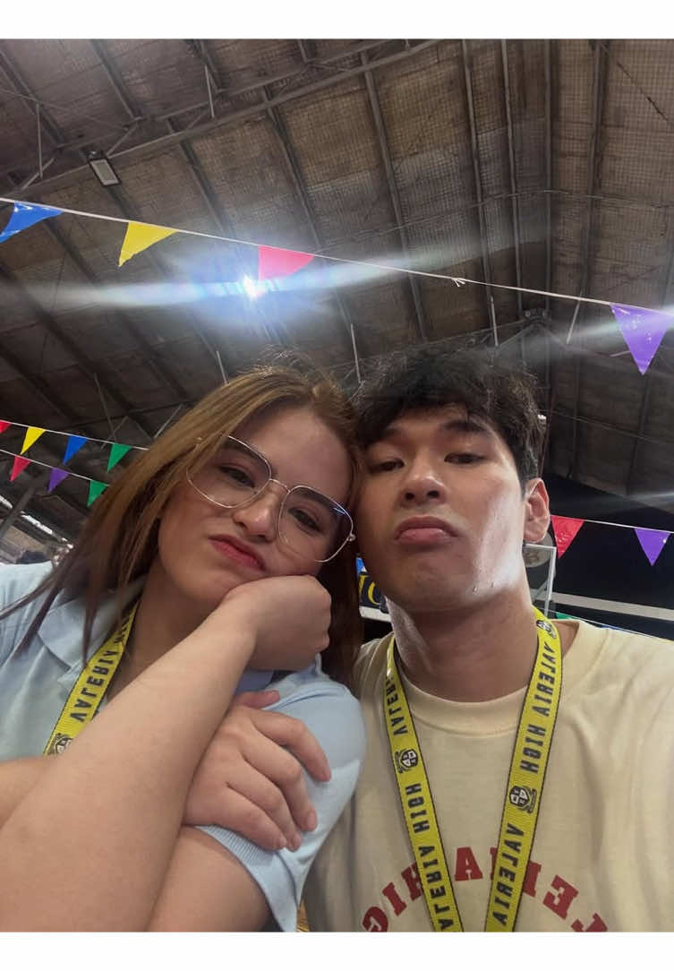 Enjoy your breakfast guys! ‘yung breakfast: | okay na po, nasasaktan na po kami, kawawa na po si Kino. | @Wilbert Ross @beabinene | #GSOT #beabinene #wilbertross #goldensceneryoftomorrow #wilbea 