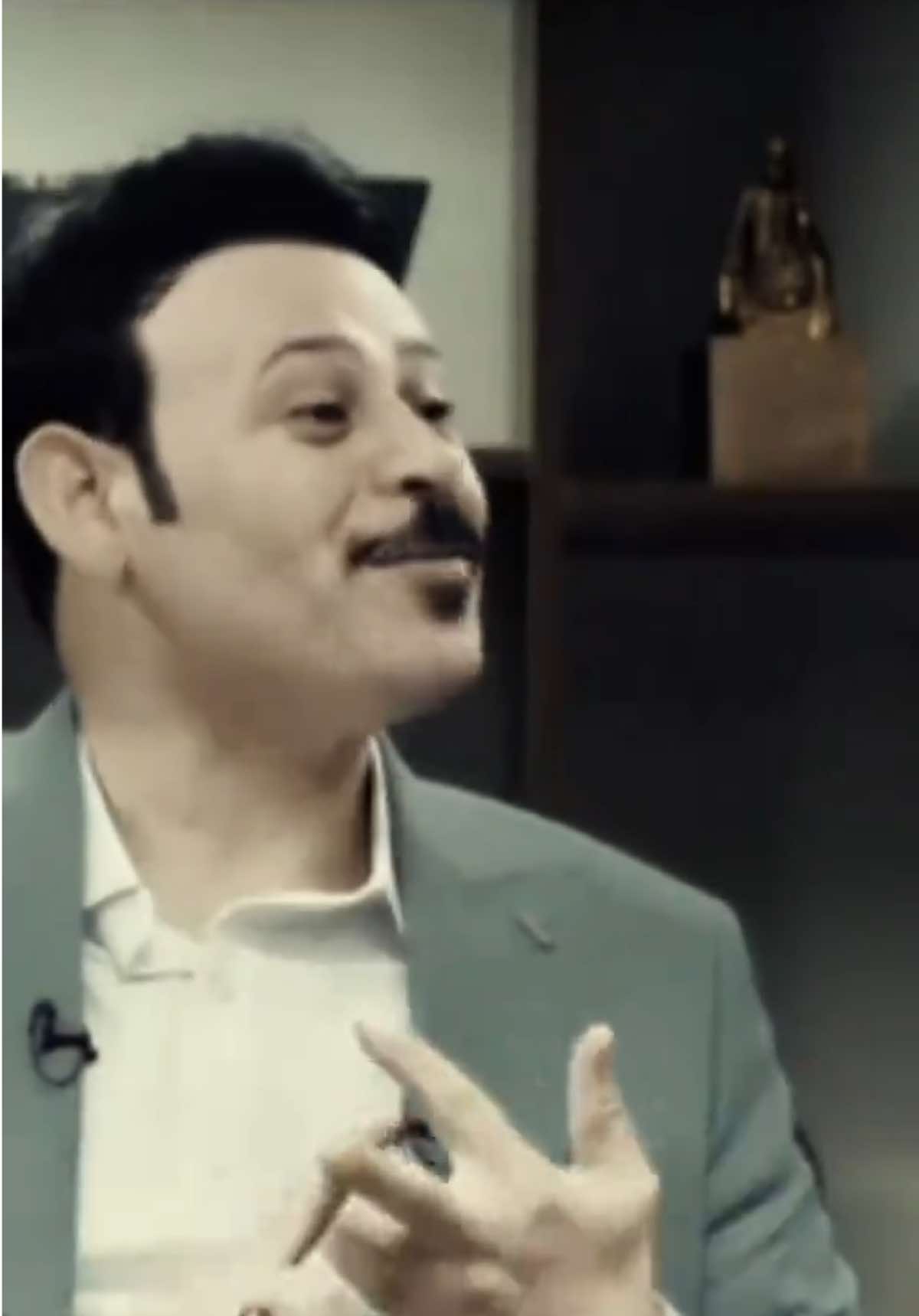 7/11الخميس أنطيت بيه.  #كامل_النوفلي #تصاميم #اعادة_نشر🔁 