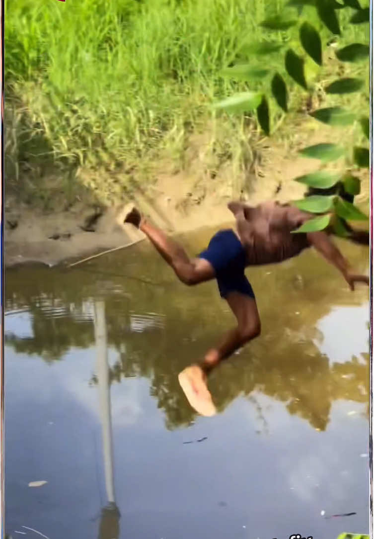 Kondisi terkini mushola PONPES AI Khoziny Sidoarjo ambruk saat salat ashar #jtvjember#evakuasi #sidoarjo #fyp 