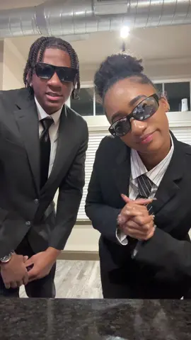 Happy Halloween from the men in Black 🎃🦇 @Derrick @prettyy.gaall #fyp #viral #halloween #mib #willsmith 