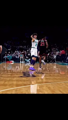 Melo 🕺🏽🛸💕 #lameloball #lamelo #melo #NBA 