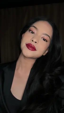 it’s so lightweight, very pore filling and blurring too. I would advice you to use base makeup prep yang moisturizing kalau kulit kalian dry skin/combo, gong show lah pokonya. #FoundationArtisanPro #complexion 