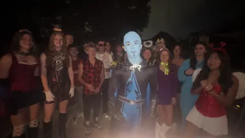 So evil#halloween #fyp #evil #nonchalant #megamind 