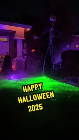 The setup for #halloween2025 #NetHeads #spookyseason #trickietreat 