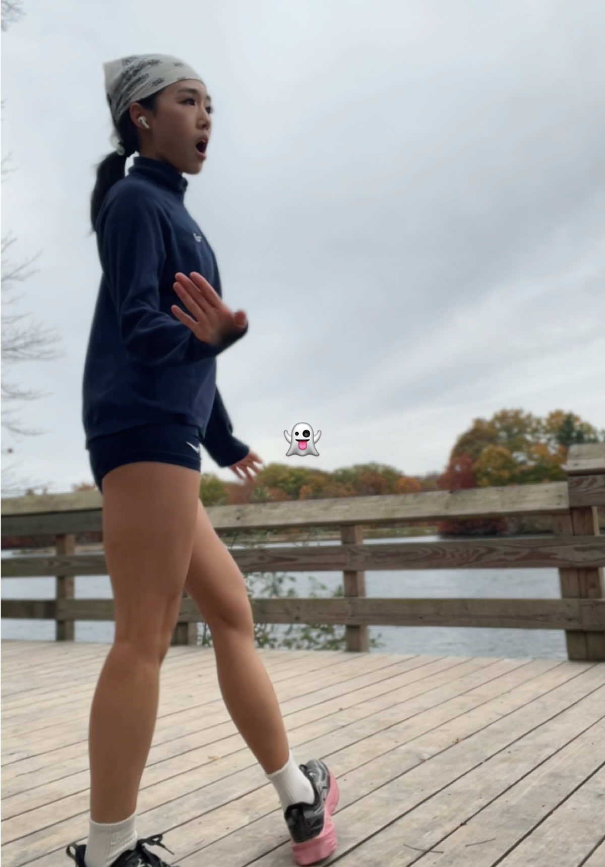 Happy halloween 🎃👻 come run 6 miles with me #Running #run #runvlog #runnergirl #Vlog 