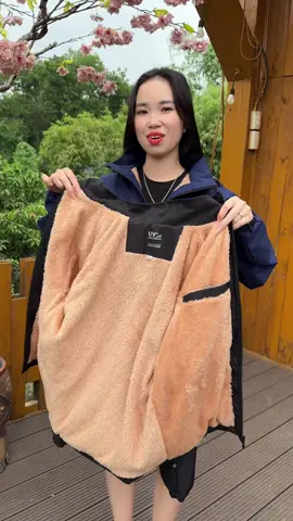 Áo khoác gió lót lông đầu mùa sale giá hời #diepcoine #aokhoacgio #aokhoacgiolotlong 