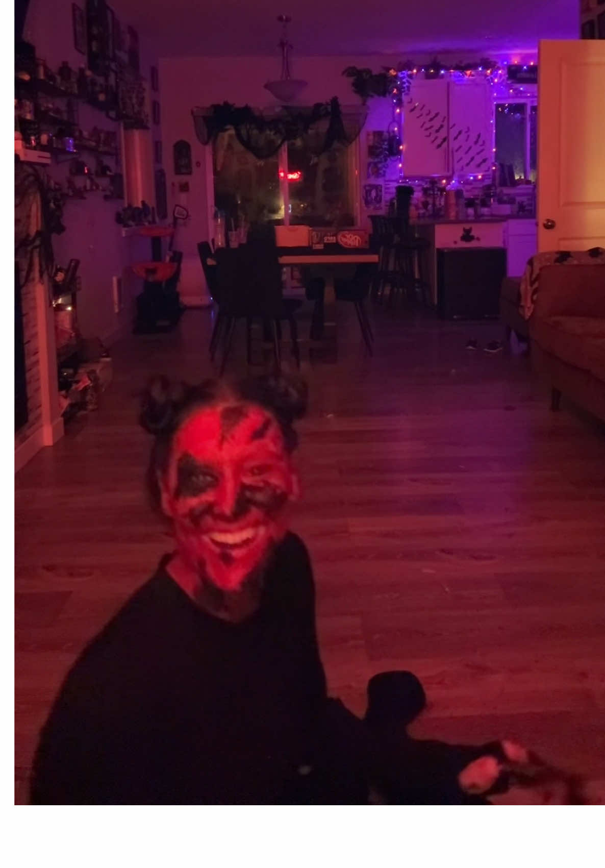 OH MY GAWD #insidious #redfacedemon #31daysofhalloween #halloweencostume #trending 