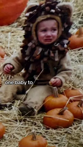 #greenscreen these pictures perfectly capture our energy so well actually LMFAO (Connor-Terrified & Me-Ravenous/Feral) I love my sweet boy 
