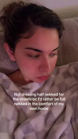 My frontal lobe developed and I can’t stand the stink of the public in bars on holidays #halloween #homebody #halloween2025 #inside 