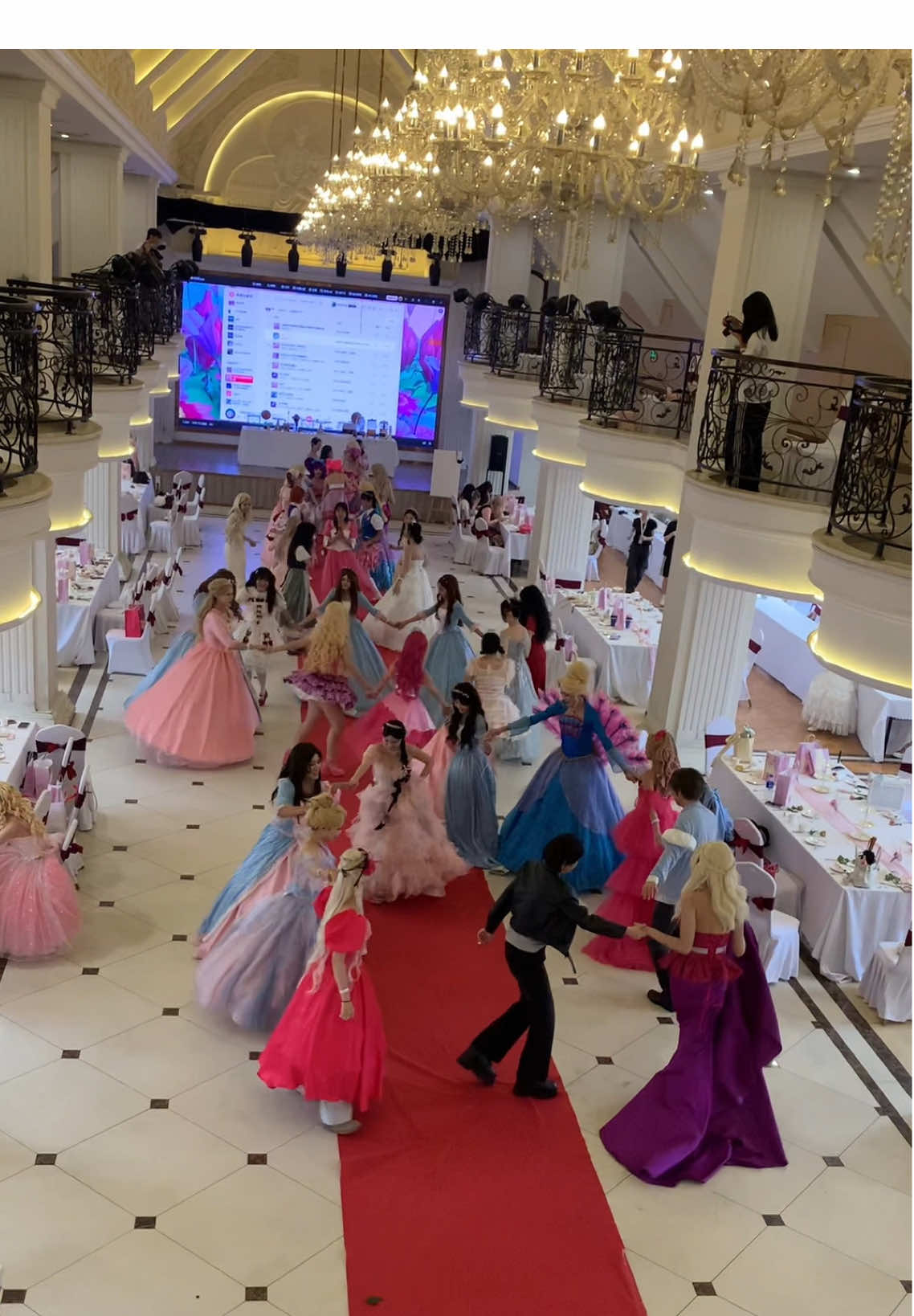 Barbie Princesses' Halloween Party.How many characters can you recognize?#barbie #barbiemovies #barbieprincess #hollywood #barbiegirl 