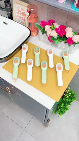 Bàn Chải Chà Giày Tự Động Cầm Tay #dogiadung #dogiadungtienich #banchaichadep #banchaichagiay 