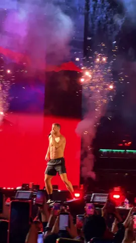Believer!! @Imagine Dragons leva o Estádio do Morumbis a loucura no show #LoomWorldTour em São Paulo. @Live Nation Brasil  #ImaginaDragons #Morumbis #Believer #SaoPaulo