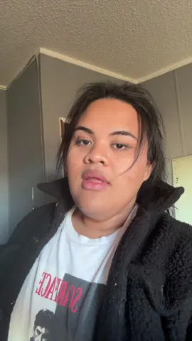 Selena & Snow reporting for duty✨