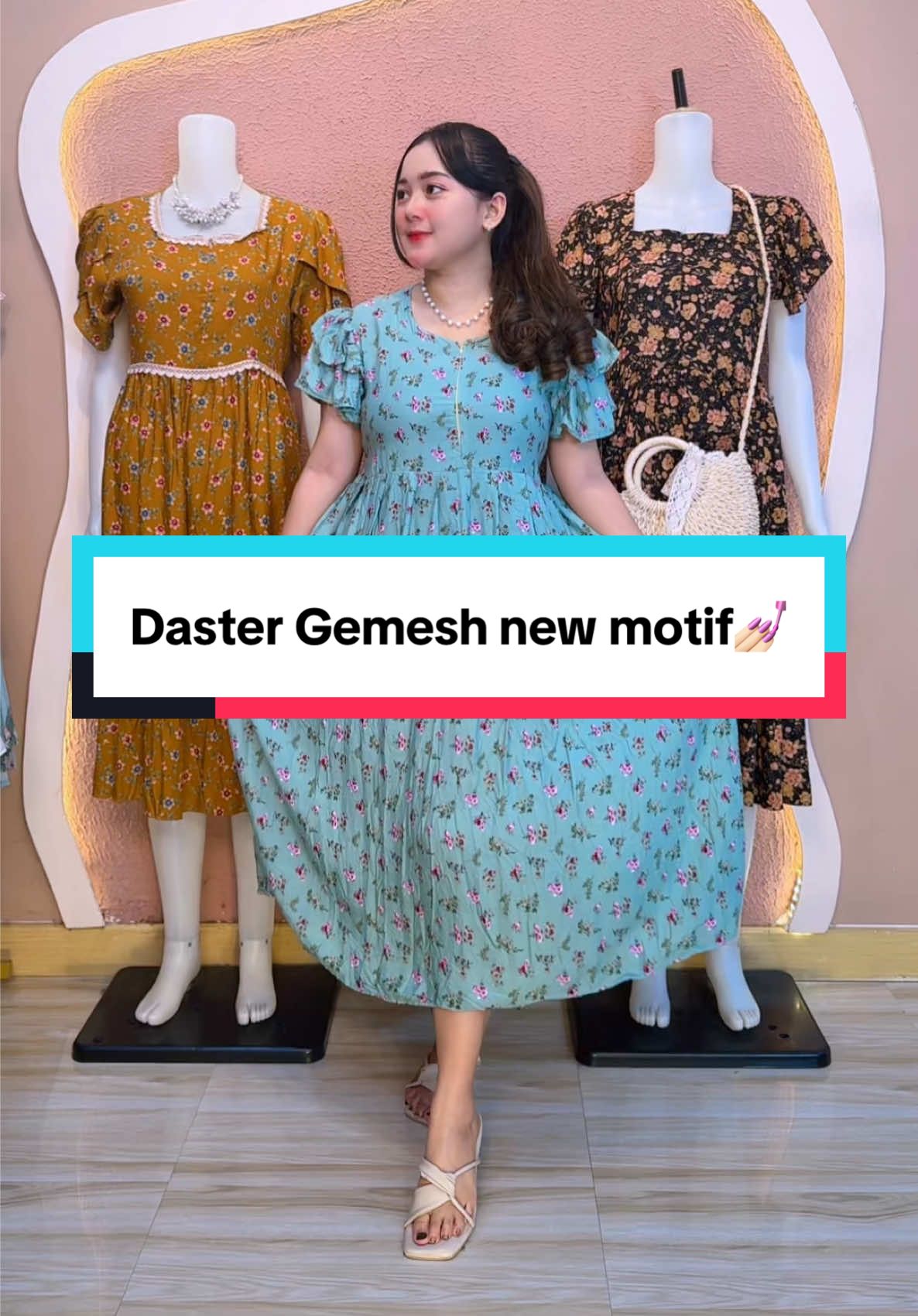 “Tetap anggun meski di rumah 🌷 Daster Yurel, teman setia buat momen santai penuh gaya 💕” #promomakangajian #dastermodisofficial #taiwan🇹🇼 