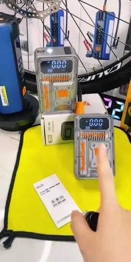 Máy bơm lốp CAR VIETNAM CVN004 có màn hình LED, tự ngắt khi sạc đầy, kèm thêm voucher giảm giá khi mua trên live!