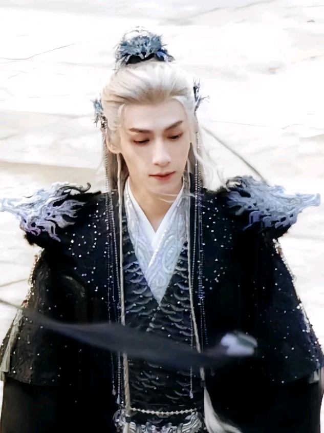 semoga aja endingnya gak kayak sebelah 😊 #tanglici #luoyunxi  #whispersoffate #tilltheendofthemoon #fyp 