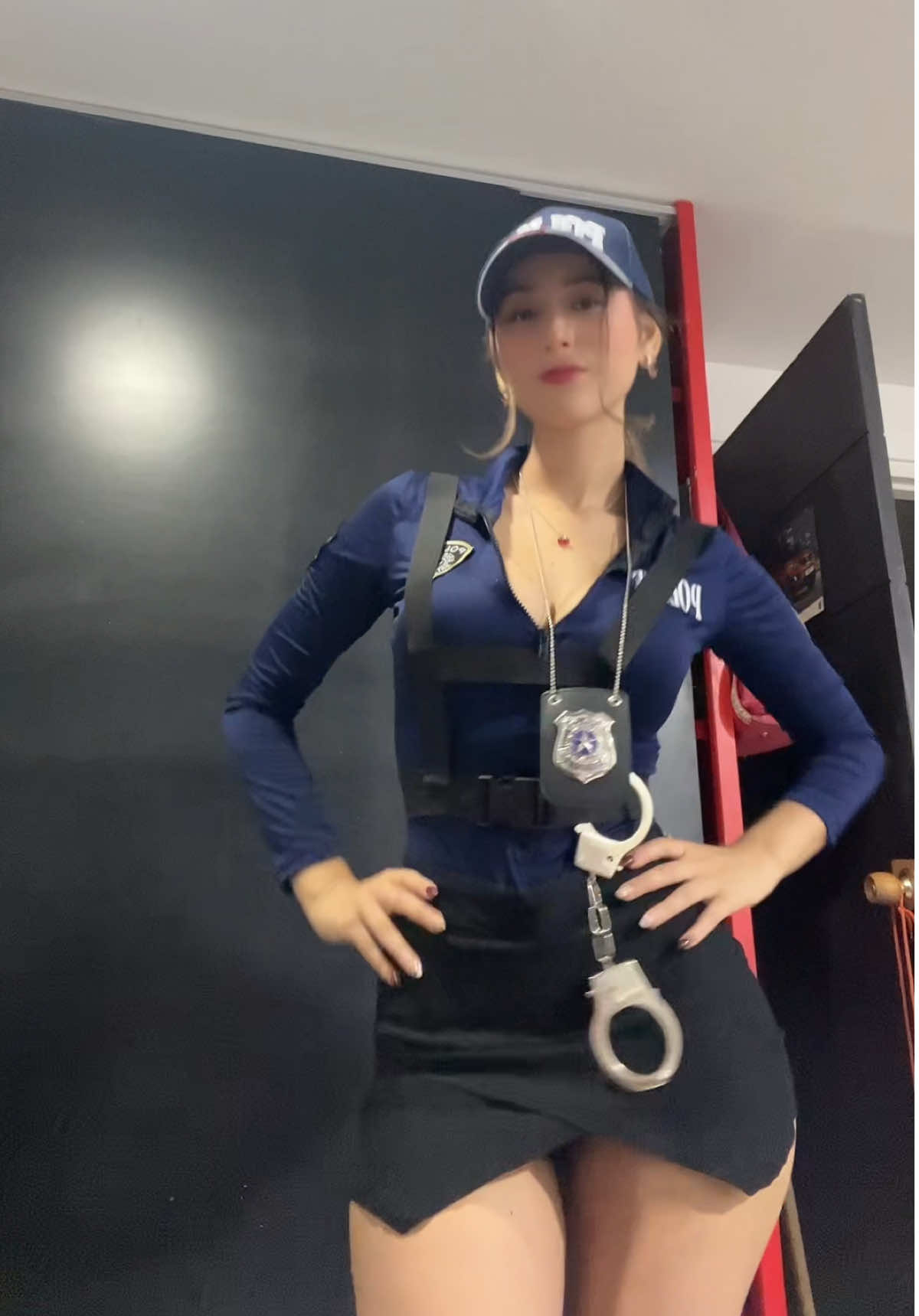 La policíaaaaa #halloween #cali #palmira #fyp 