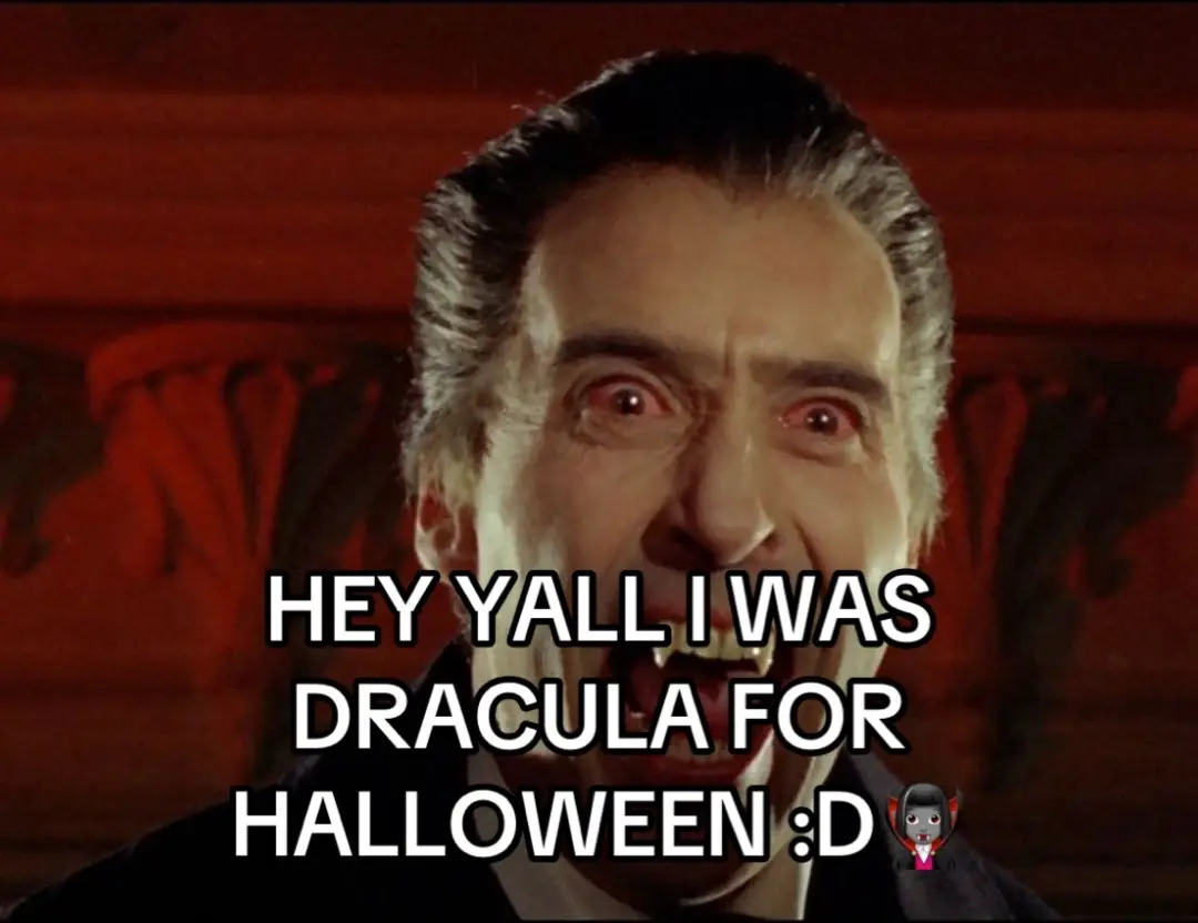 #vampire #dracula #halloween #october #vampiregirl 