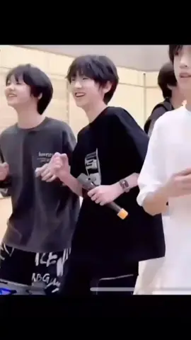 ស្ទាវស្រុកចិនគេរាំចឹងមែន?#TF_familyofficial #fyppppppppppppppppppppppp #foryourpage 