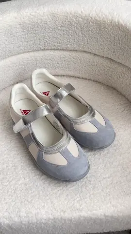 kaki lebar i dahh tak meronta bila pakai ballet shoes ni!!🥹🤍 #maryjane #balletshoes 