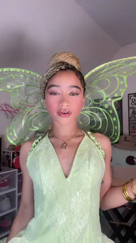 tinkerbell has entered the chat ✨ #halloween #tinkerbell  Nails: @Dnd Princess 👑 