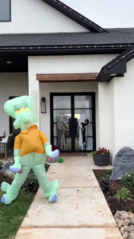 Happy Halloween from under the sea 🌊🦀🧽