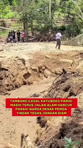 Suara mesin ekskavator meraung di perbukitan Kayuboko, Kecamatan Parigi Barat. Kabupaten Parigi Moutong kini beroperasi puluhan alat berat dari berbagai kelompok koperasi. Namun, di balik label “koperasi rakyat”, aroma bisnis besar justru tercium tajam. Padahal di lokasi terpasang spanduk imbauan dari Ditreskrimsus Polda Sulteng bertuliskan “Stop Illegal Mining”, sebagai peringatan terhadap aktivitas pertambangan tanpa izin di wilayah tersebut. Sekretaris Kecamatan Parigi Barat, Jalaludin, Ia dengan tegas meminta agar tambang di Kayuboko ditutup sementara  “Dalam satu koperasi seharusnya hanya ada satu unit alat berat. Tapi di Kayuboko, puluhan alat beroperasi bersamaan. Ini jelas melampaui aturan operasional koperasi,” ujarnya saat mendampingi kunjungan Bupati Parigi Moutong (Parimo), Erwin Burase,Selasa (14/10/2025). Pernyataan Jalaludin membuka tabir baru, bahwa sistem koperasi yang disebut sebagai pengelola tambang rakyat itu hanya formalitas administratif. Faktanya, sejumlah koperasi disebut telah disusupi pihak ketiga yang memiliki modal besar dan jaringan alat berat sendiri. “Masalah administrasi dan wilayah seharusnya dibicarakan langsung dengan Bupati, bukan dijalankan diam-diam.  terungkap fakta yang menggelitik, aktivitas tambang tetap berlangsung seolah tanpa hambatan. Truk pengangkut tanah melintas setiap hari, dan puluhan pekerja menggali material dengan pengawasan minim. “Selama izin belum keluar, maka aktivitas di sana tetap dikategorikan ilegal.” kata Bupati Parimo.  mereka tahu aktivitas tambang tanpa izin adalah pelanggaran hukum. Di sisi lain, ada tekanan ekonomi dan kepentingan politik yang menyertai. Tambang Kayuboko telah menjadi sumber nafkah bagi banyak warga, tapi sekaligus ladang emas bagi segelintir pemilik modal. Sumber di internal pemerintah mengakui, koordinasi antarinstansi berjalan lamban. Penegakan aturan acap kali tersandera oleh tarik-menarik kepentingan antara pejabat daerah, aparat keamanan, dan pengusaha lokal. “Setiap kali dibicarakan soal penertiban, selalu muncul alasan menunggu izin. Tapi di lapangan, alat berat tidak pernah berhenti,” ujar seorang pejabat  Sementara itu, 
