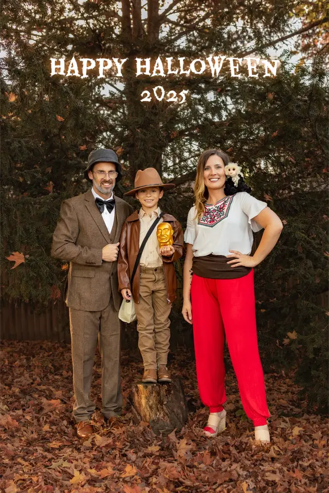 🎃 Happy Halloween 🎃 from Dr. Henry Walton Jones Jr., Marion Ravenwood and Henry Jones Sr. #indianajones #harrisonford #halloween #familycostume #disney 