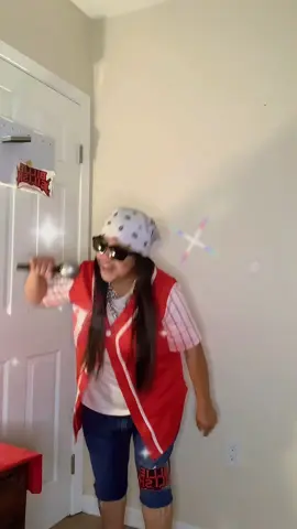 billie in da building #billieeilish2023 #billieeilish #halloweencostume #fypシ #baddienena 