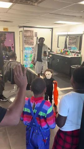 #barbershop #barberlife #fyp #halloweencostume #viral trunk a treat @countrycutsbarbershop 