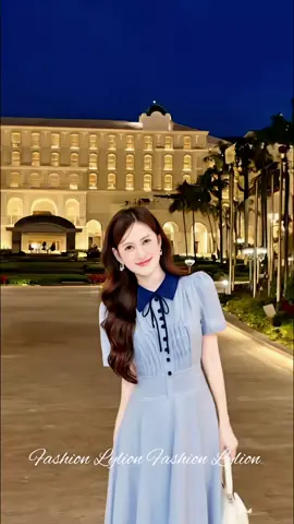 Đầm sọc xanh  cổ phối xanh đen xếp ly ngực cách điệu #thoitrangnu #dámocxanhden #damxeply #fashionlylion  #damthietke 