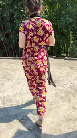 #তোমার হাটার ইস্টই দেইকা মনে আইছে ভাব #tiktokviral #tiktokindia #poryoupageシ💖🌺🥀 #@Tik Tok Bangladesh.....  see more