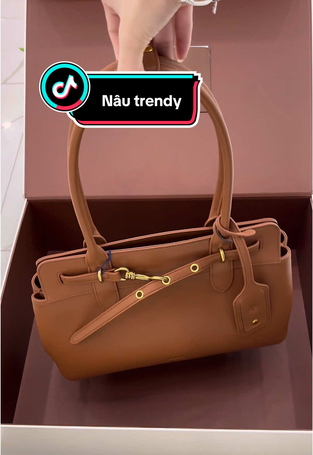 Nâu thời thượng – chuẩn gu nàng hiện đại 💼 Túi Katie da thật, thiết kế tinh tế từng chi tiết.#hapas #tuihapas #mauhottrend #tuicaocap #tuideptuixinh 