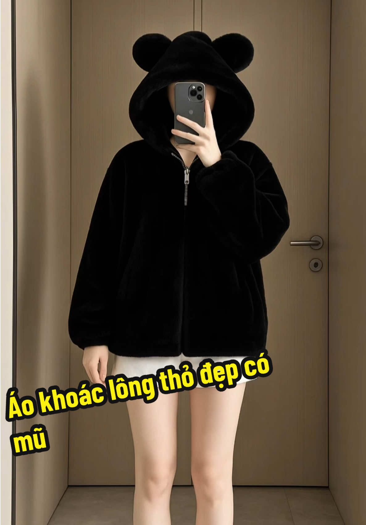 Chiếc áo khoác lông thỏ êm mịn, mũ tai tròn siêu dễ thương. Dáng rộng thoải mái, vừa giữ ấm vừa giúp nàng thêm phần đáng yêu 💫 #aokhoaclong #aokhoacnu #aonudep #phongcachdexuongpho #aokhoaccute   