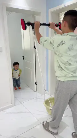 Không cần ra công viên vẫn có xích đu riêng cho bé 🎠 Thiết kế chắc chắn, dễ lắp, bé chơi an toàn thoải mái cả ngày. Góc vui chơi mini ngay tại nhà! 💕 #dochoitreem #xichduchobé #dochoigiaitri #mevabe #trangtrangtoy