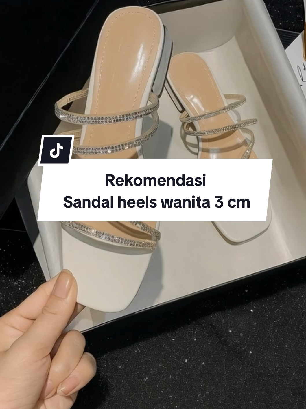 Sandal heels wanita 3 cm model permata terbaru 2025.mrek georhe,sandal wanita pesta,sandal kondangan. Karet sandal wanita button simpel salem sandal jepit permata. #masukberanda #sandalheels #sandaljepit #sandalwanita #sendalwanita 