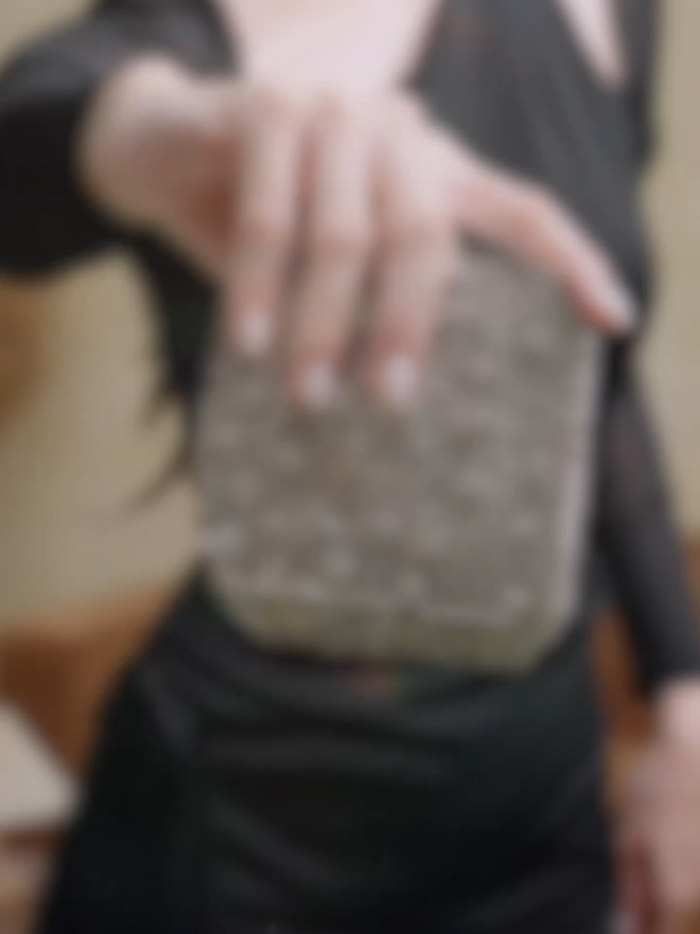 Đầm body dự tiệc xẻ tà D4104T 💫 ĐẦM BODY TÔN DÁNG TỰ TIN – mang đến thần thái sang trọng và cuốn hút trong mọi khoảnh khắc. 💫 #BBSTORES #bbstoreshop #thoitrangnu #dam #trending