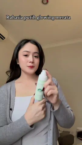 Putih pake ini #oilyoungbeauty #pemutihbadan #oilyoungisolationmoisturizing 