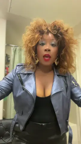 Happy Halloween y’all! #fragrancecombo #tinaturner #halloweencostume 