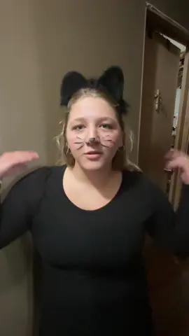 Best costumes yet! 😮‍💨 @🌞🪴Sav🪴🌞 #subwaysam #theoffice 