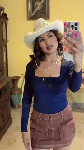 De vaquera para recuperar mi ganado por andar de fiel 🤠 #parati #halloween #viral #humor #fyp 