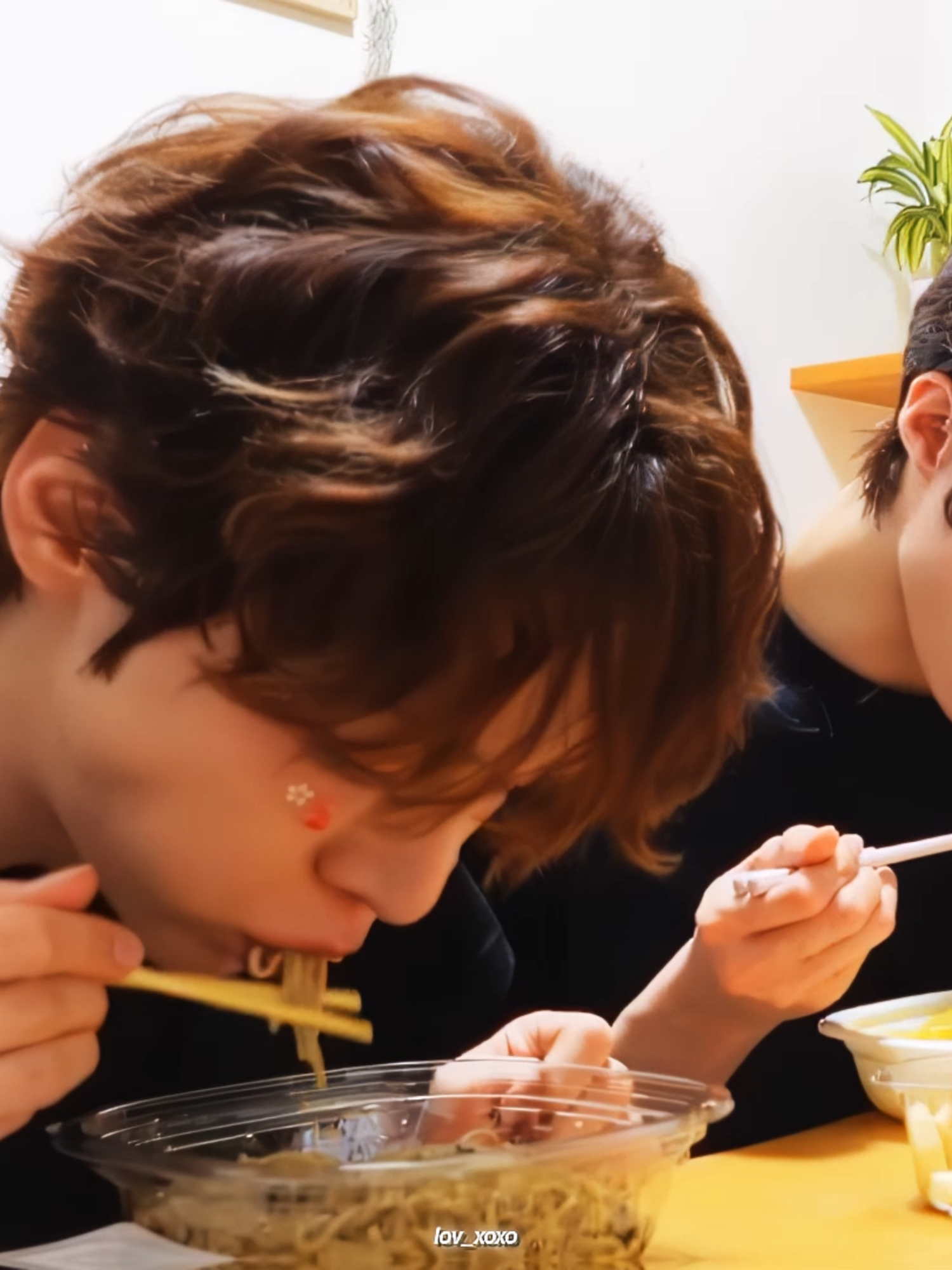 EAT IT UP 🍝 | #wumuti #xlov #edit #kpop #엑스러브 #fyp