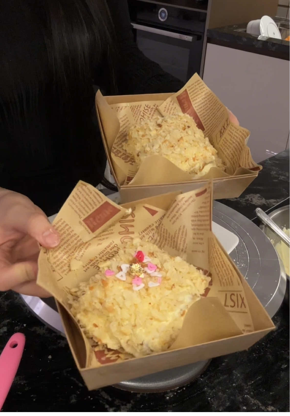 Ai đang nt với nyc mình thì quan tâm ảnh hơn đi nhé, sáng giờ ổng thả tim hình t hơi nhiều rồi🤪