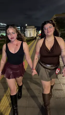 adivinen que somos🧍🏼‍♀️ @caro hidalgo 