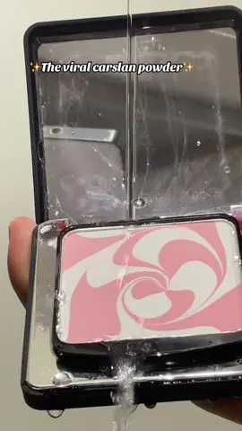 They best powder to absorb all oils and its water & sweat proof #carslan #viral #fyp 