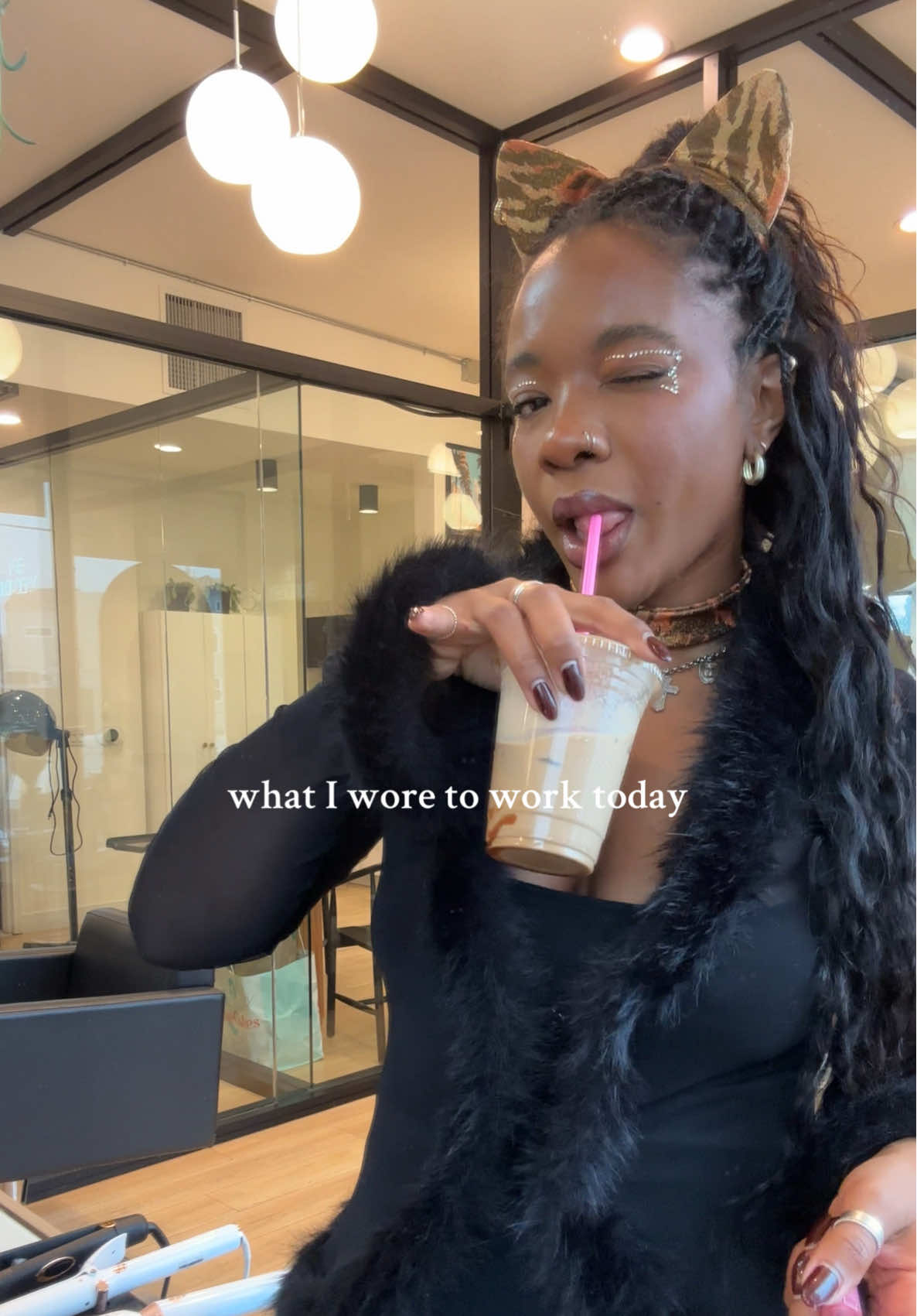 Kept it casual for my ladies… #theblowoutqueen #halloween 