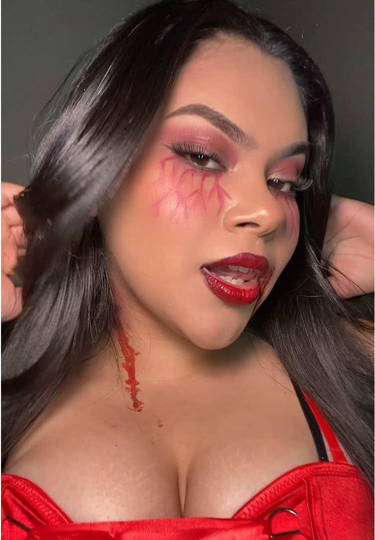 #vampire #halloweentransition #halloweenlook #makeup #fypシ 