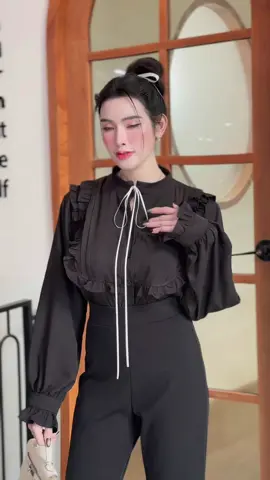 #สไตล์การแต่งตัว #ชุดสีดํา #เสื้อผ้าแฟชั่น #เสื้อสีดํา #เอาขึ้นหน้าฟีดที 